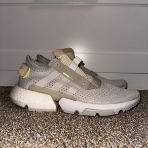 Adidas Shoes Women's Size 8 Tan